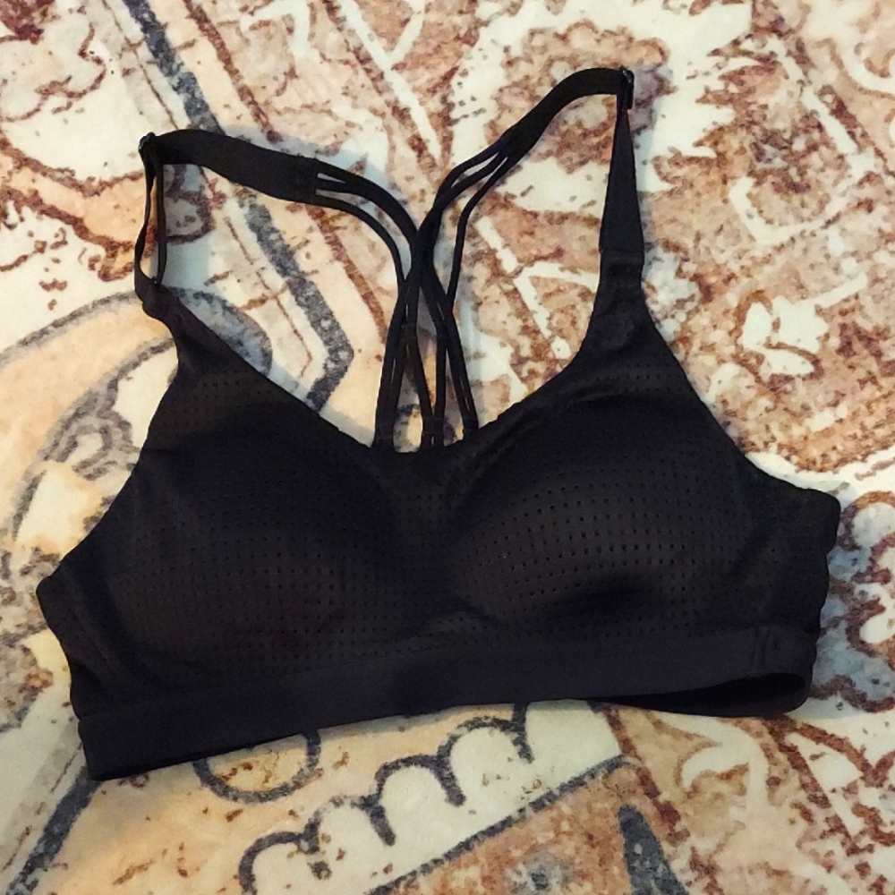 Victorias Secret Sports Bra Lightweight Black 34a